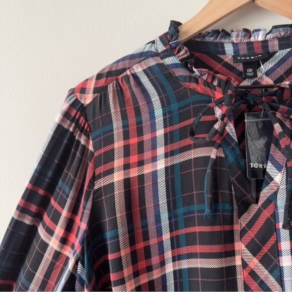 Torrid Plaid ruffle neck top keyhole tie 3/4 sleeve fall Autumn casual holiday - Picture 3 of 12